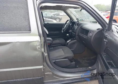 2013 Jeep Patriot Latitude из США, поврежденный, VIN 1C4NJRFB5DD274485